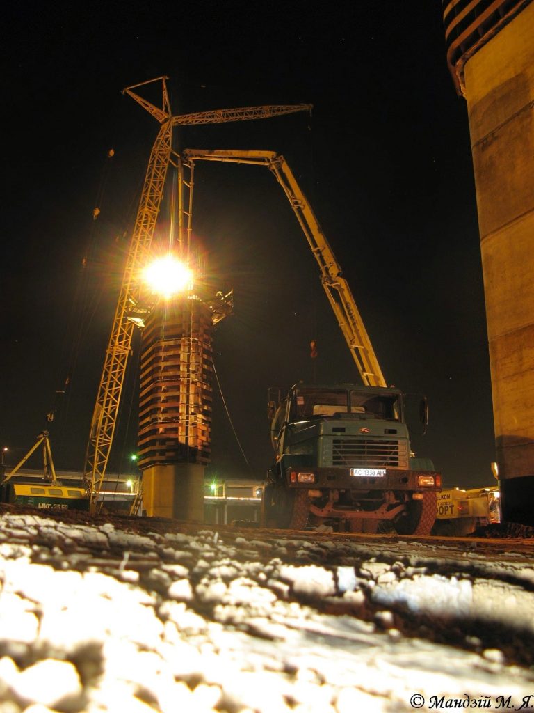 Как 10 лет назад в Запорожье выглядело строительство балочного моста - фото 