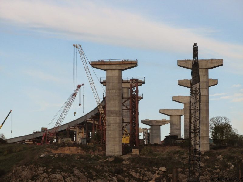 Как 10 лет назад в Запорожье выглядело строительство балочного моста - фото 