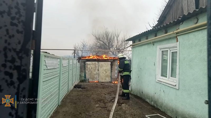 В результате обстрелов российской армии пострадали жители Васильевки, Бердянска, Розовки 